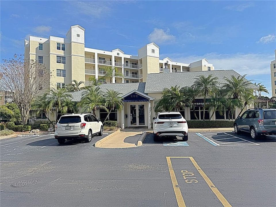 For Rent: $2,495 (3 beds, 2 baths, 1575 Square Feet)