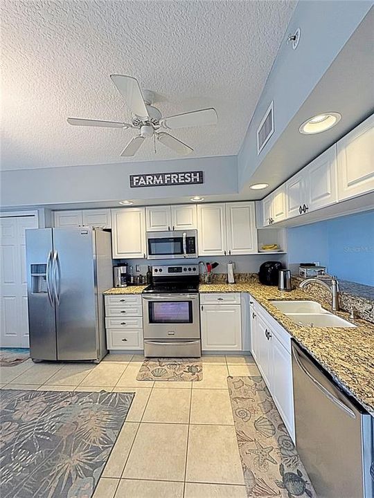 For Rent: $2,495 (3 beds, 2 baths, 1575 Square Feet)