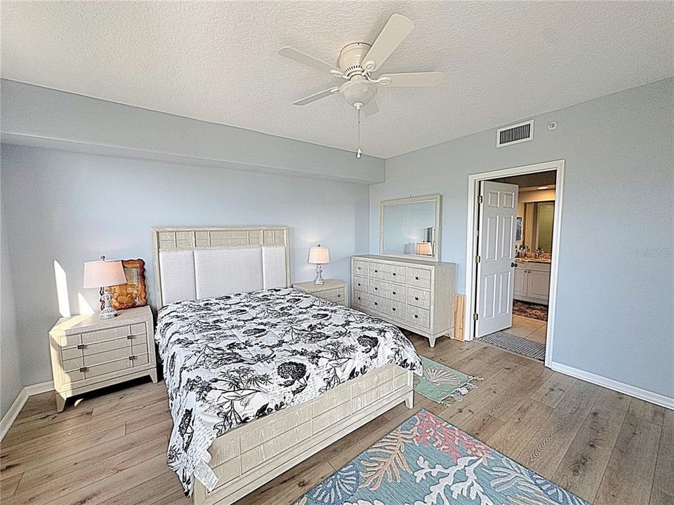 For Rent: $2,495 (3 beds, 2 baths, 1575 Square Feet)