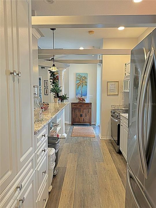 For Rent: $2,495 (3 beds, 2 baths, 1575 Square Feet)