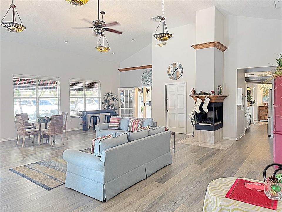 For Rent: $2,495 (3 beds, 2 baths, 1575 Square Feet)