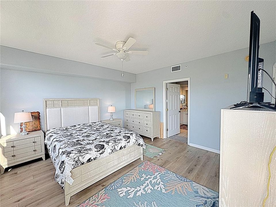 For Rent: $2,495 (3 beds, 2 baths, 1575 Square Feet)