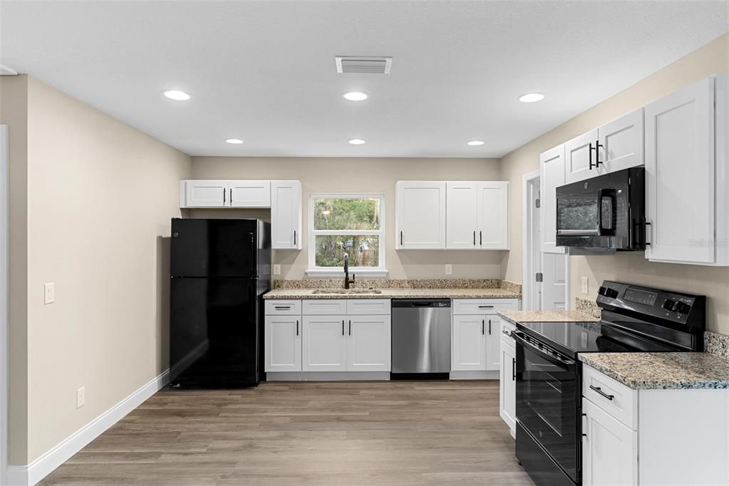 For Rent: $1,800 (3 beds, 2 baths, 2150 Square Feet)