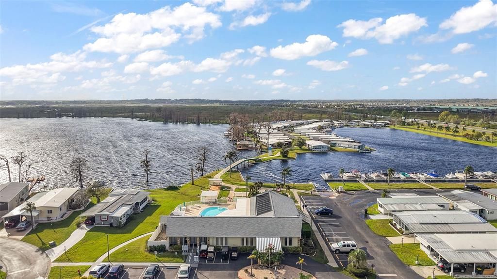 На продажу: $185,000 (2 спален, 2 ванн, 1300 Квадратных фут)