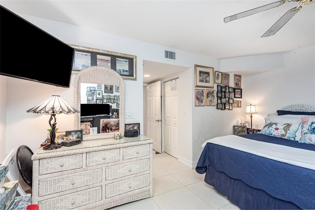 For Sale: $435,000 (2 beds, 2 baths, 1745 Square Feet)