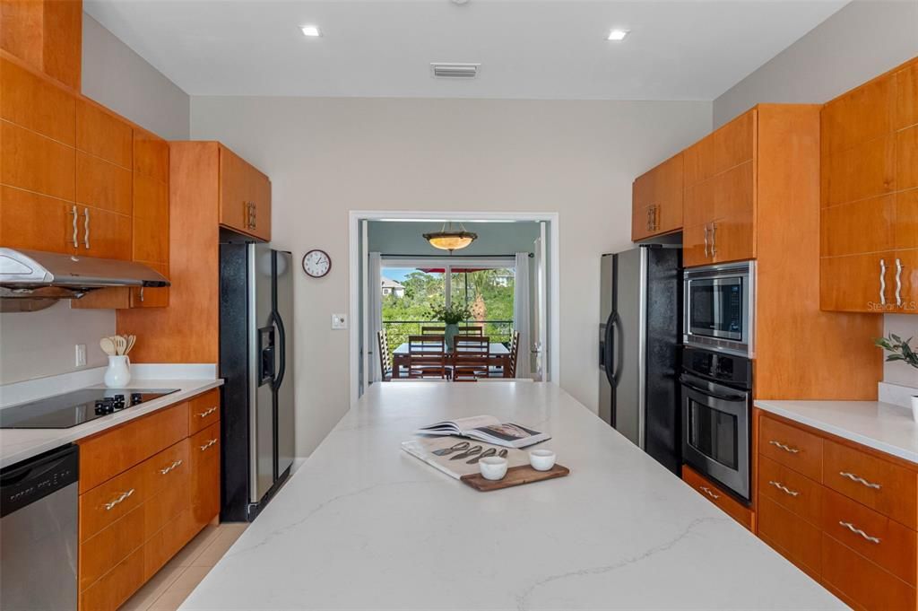 На продажу: $1,295,000 (4 спален, 4 ванн, 3503 Квадратных фут)