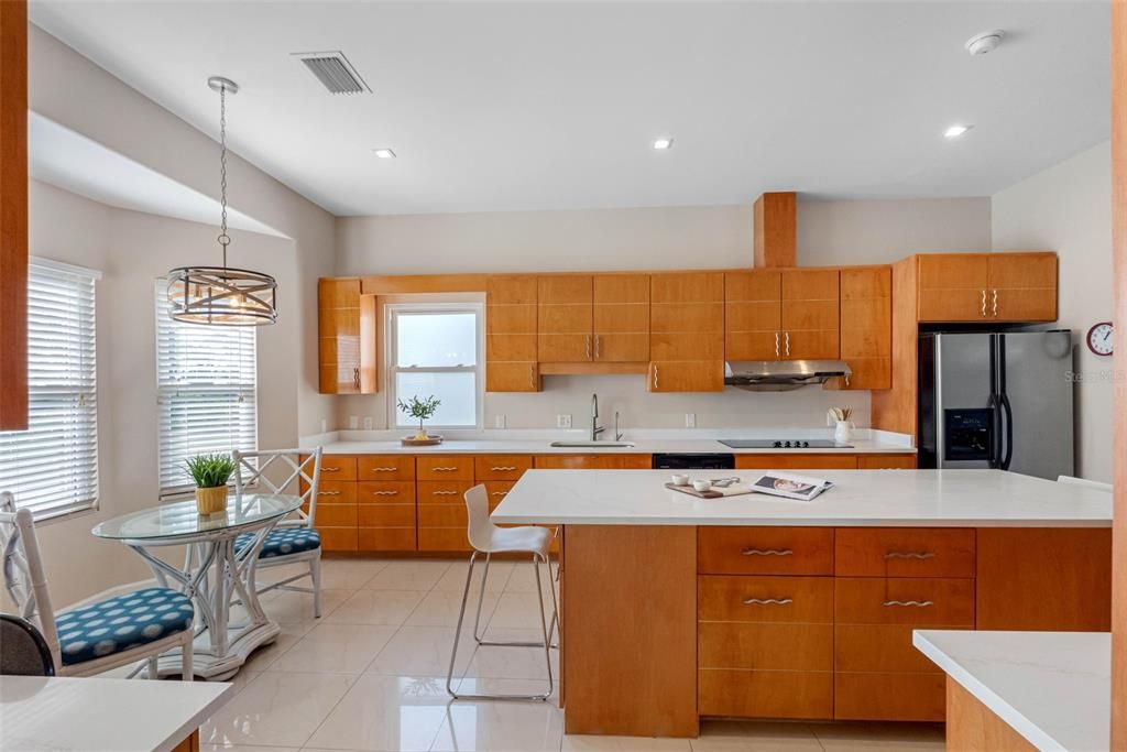 На продажу: $1,295,000 (4 спален, 4 ванн, 3503 Квадратных фут)