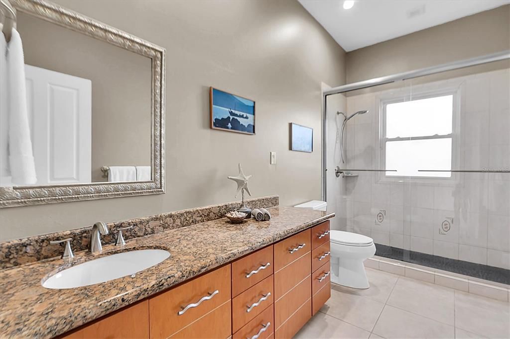 На продажу: $1,295,000 (4 спален, 4 ванн, 3503 Квадратных фут)