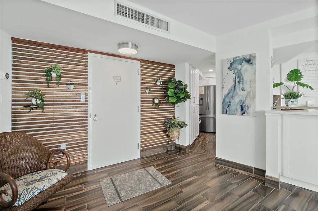 En Venta: $575,000 (2 camas, 3 baños, 1700 Pies cuadrados)