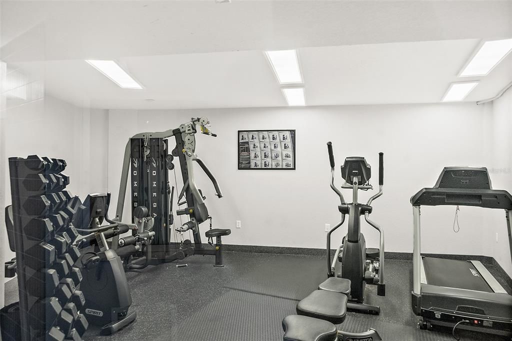 En Venta: $575,000 (2 camas, 3 baños, 1700 Pies cuadrados)