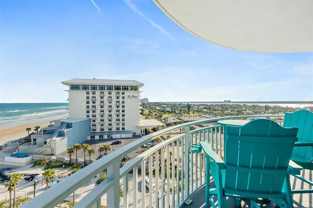 En Venta: $575,000 (2 camas, 3 baños, 1700 Pies cuadrados)