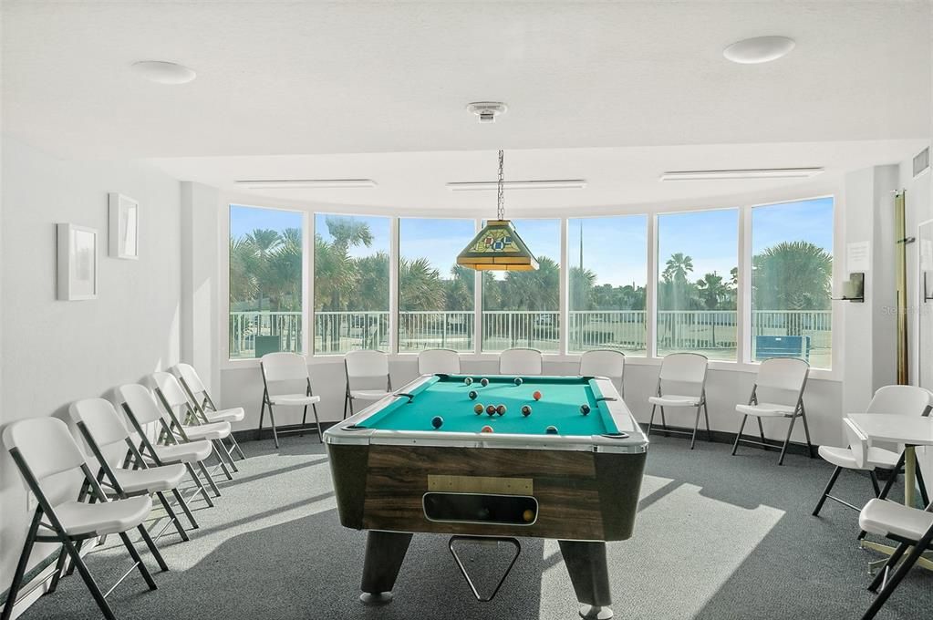 En Venta: $575,000 (2 camas, 3 baños, 1700 Pies cuadrados)