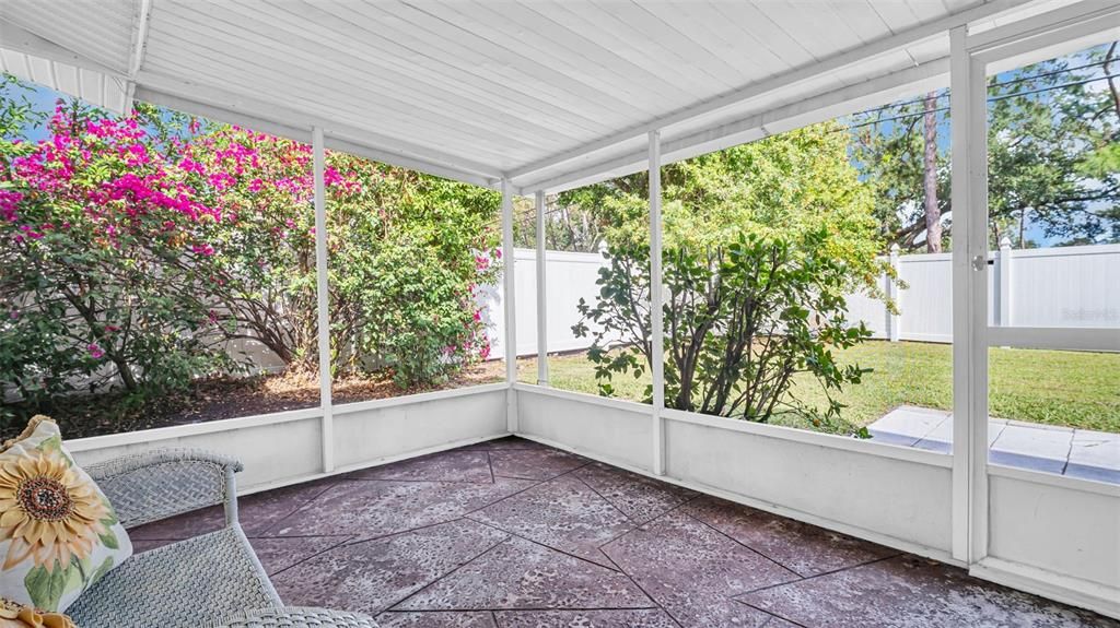 出租: $2,450 (2 贝兹, 2 浴室, 1332 平方英尺)