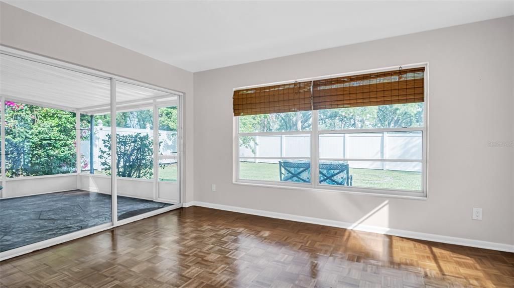 出租: $2,450 (2 贝兹, 2 浴室, 1332 平方英尺)