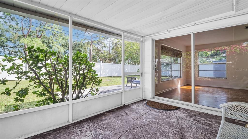 出租: $2,450 (2 贝兹, 2 浴室, 1332 平方英尺)