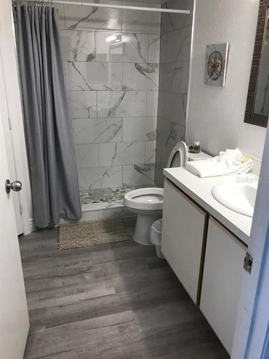 For Sale: $175,000 (2 beds, 2 baths, 1026 Square Feet)