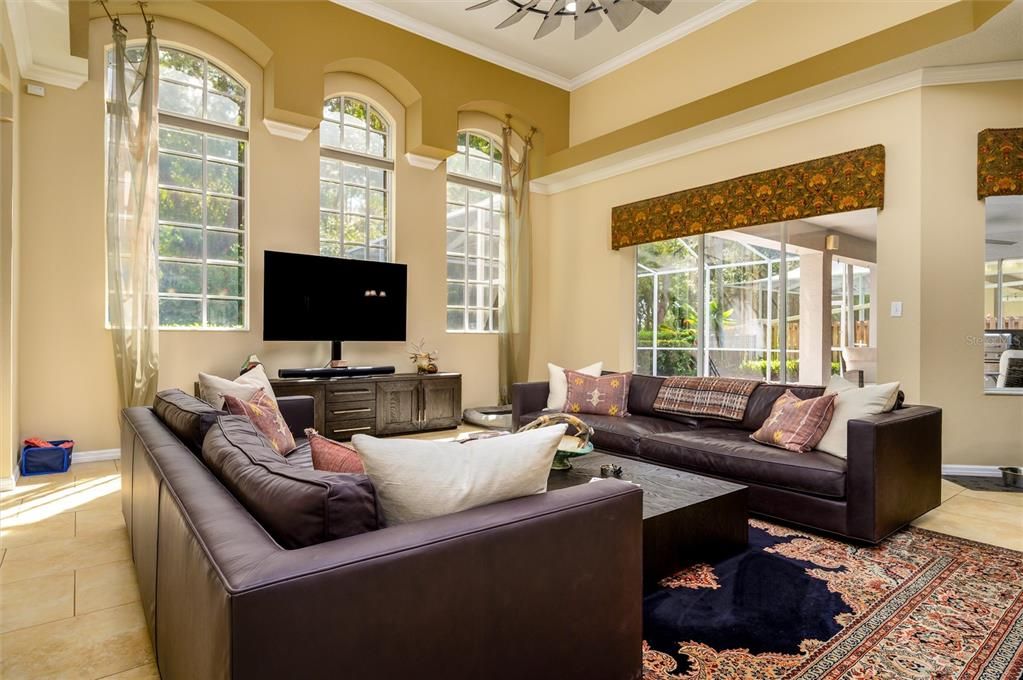 For Sale: $750,000 (4 beds, 3 baths, 2789 Square Feet)