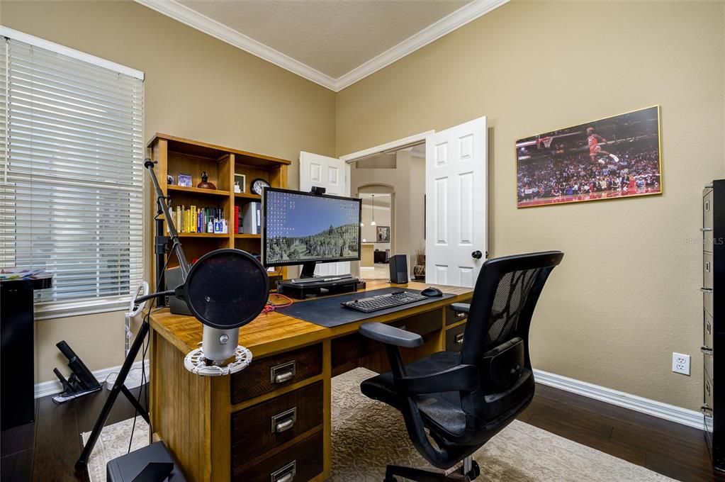 For Sale: $750,000 (4 beds, 3 baths, 2789 Square Feet)