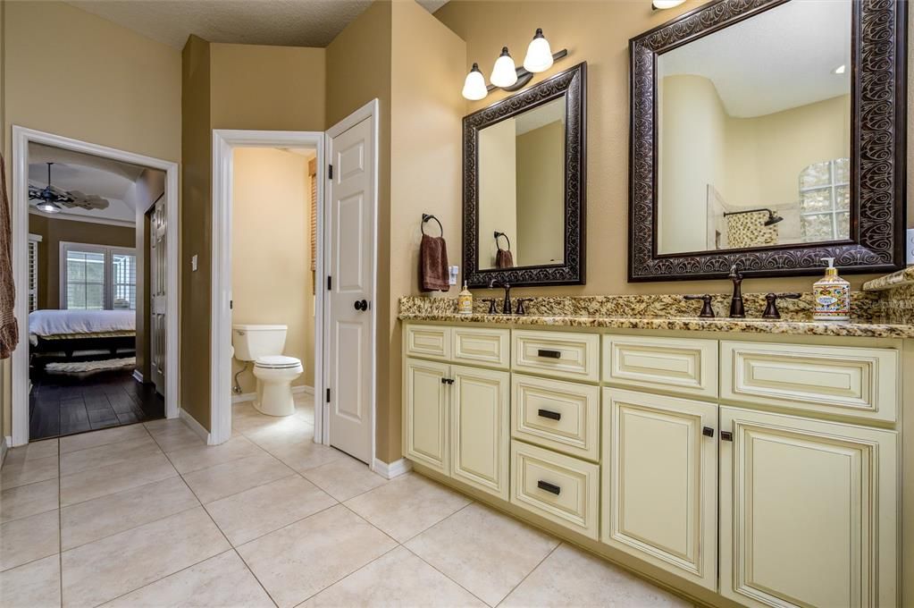 For Sale: $750,000 (4 beds, 3 baths, 2789 Square Feet)