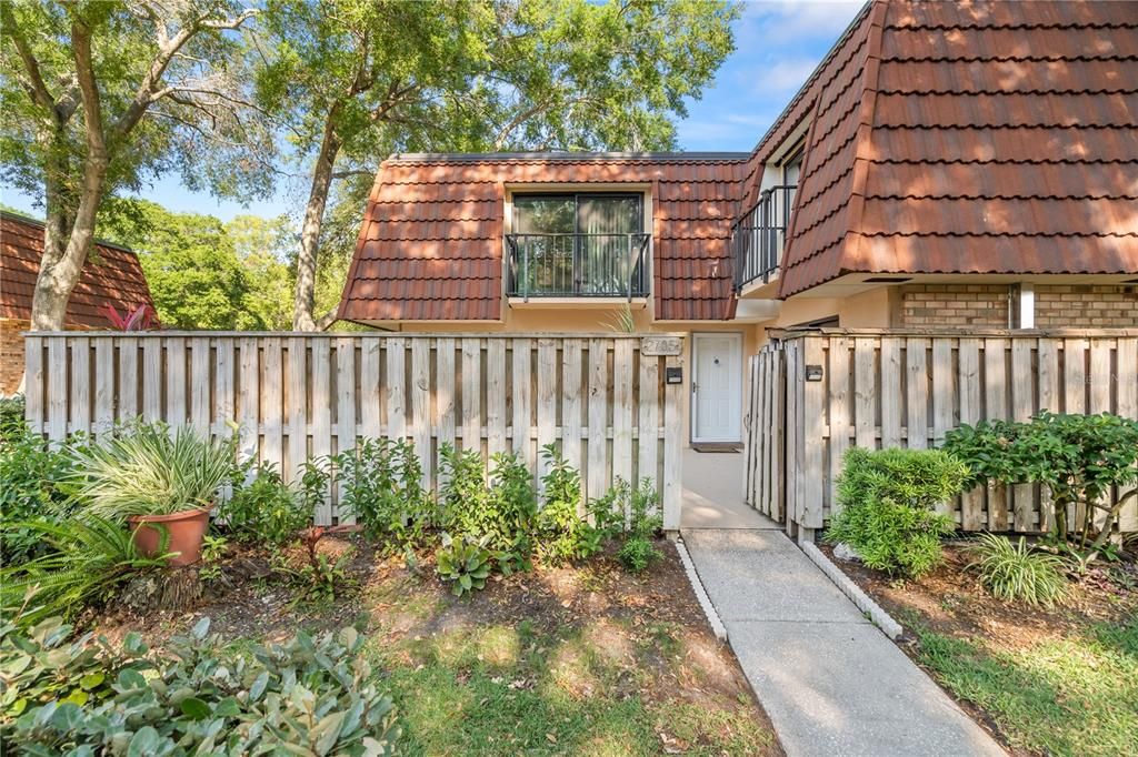 В аренду: $2,200 (2 спален, 2 ванн, 1344 Квадратных фут)