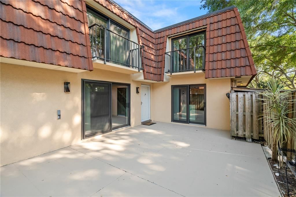 В аренду: $2,200 (2 спален, 2 ванн, 1344 Квадратных фут)