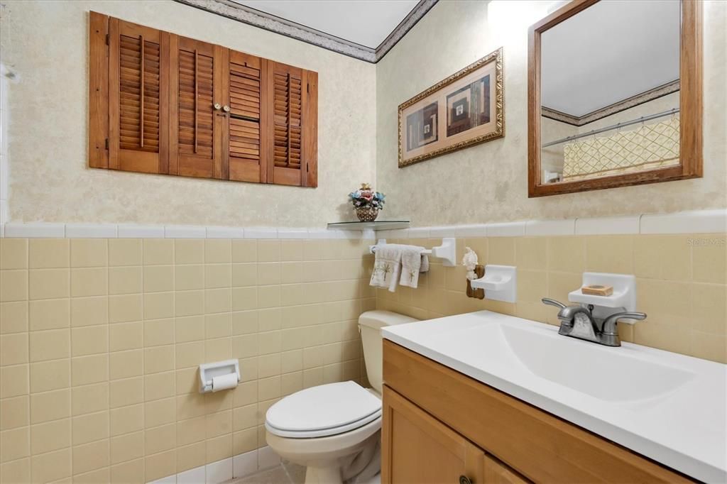 待售: $375,000 (2 贝兹, 2 浴室, 1291 平方英尺)