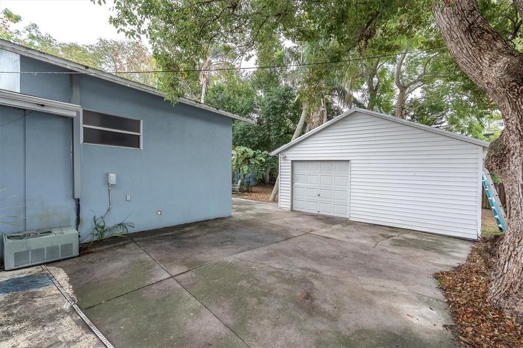 待售: $375,000 (2 贝兹, 2 浴室, 1291 平方英尺)