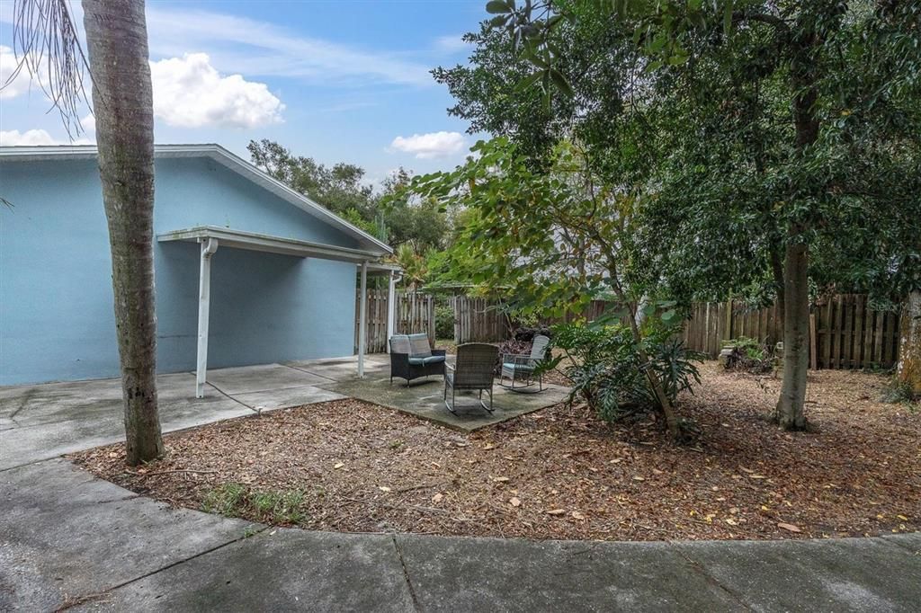 待售: $375,000 (2 贝兹, 2 浴室, 1291 平方英尺)