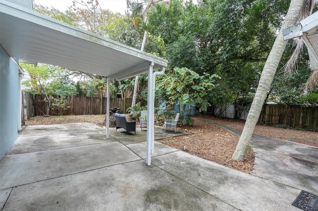 待售: $375,000 (2 贝兹, 2 浴室, 1291 平方英尺)