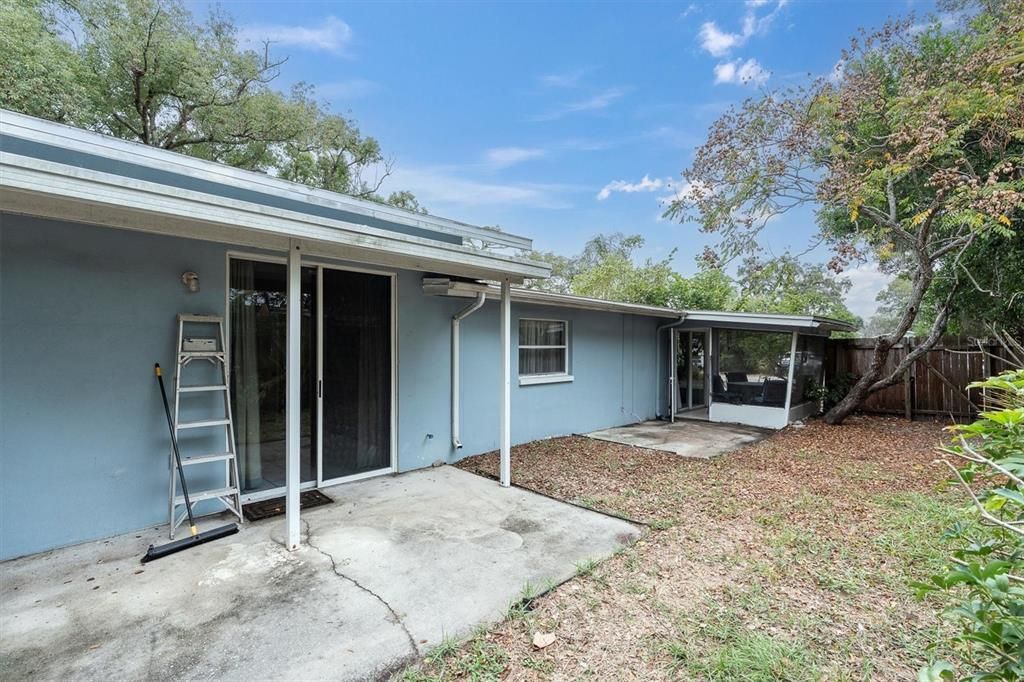 待售: $375,000 (2 贝兹, 2 浴室, 1291 平方英尺)