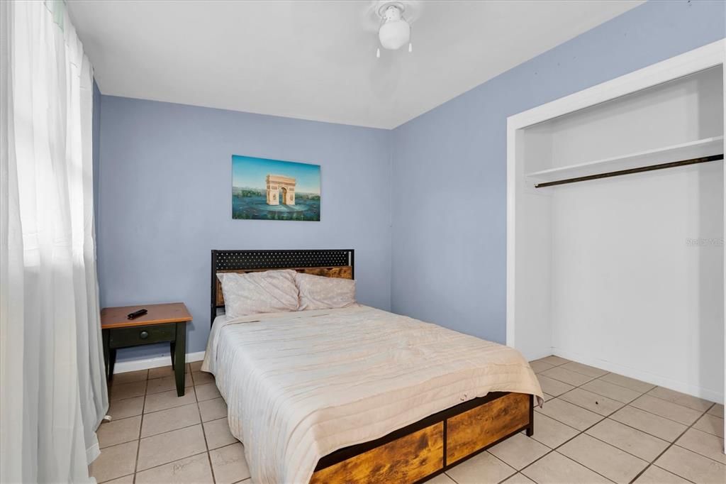 待售: $375,000 (2 贝兹, 2 浴室, 1291 平方英尺)