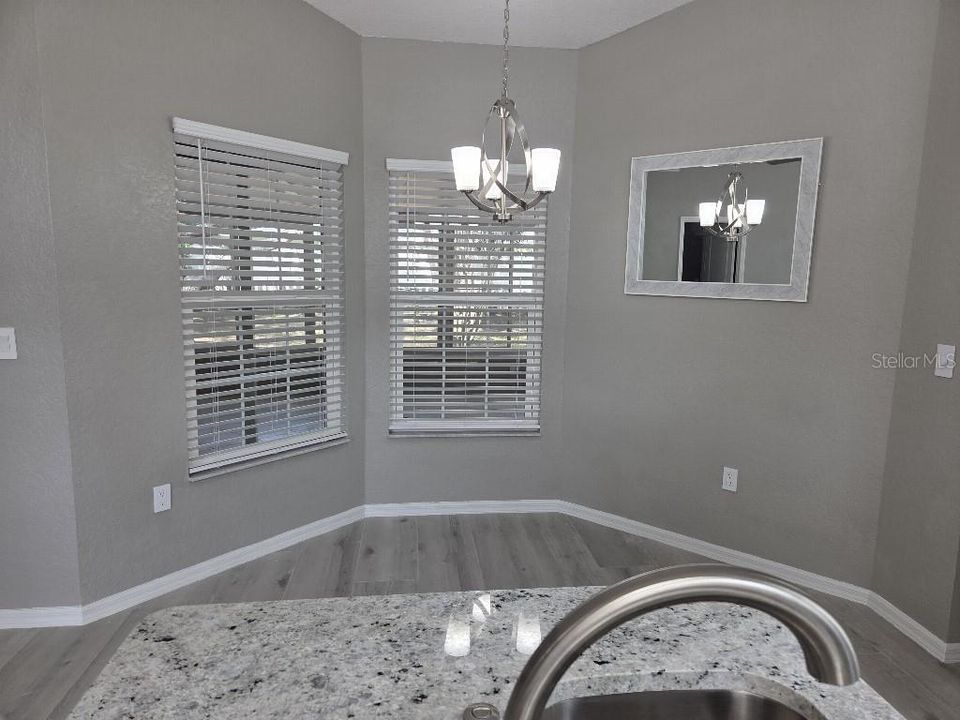 待售: $324,999 (3 贝兹, 2 浴室, 1438 平方英尺)