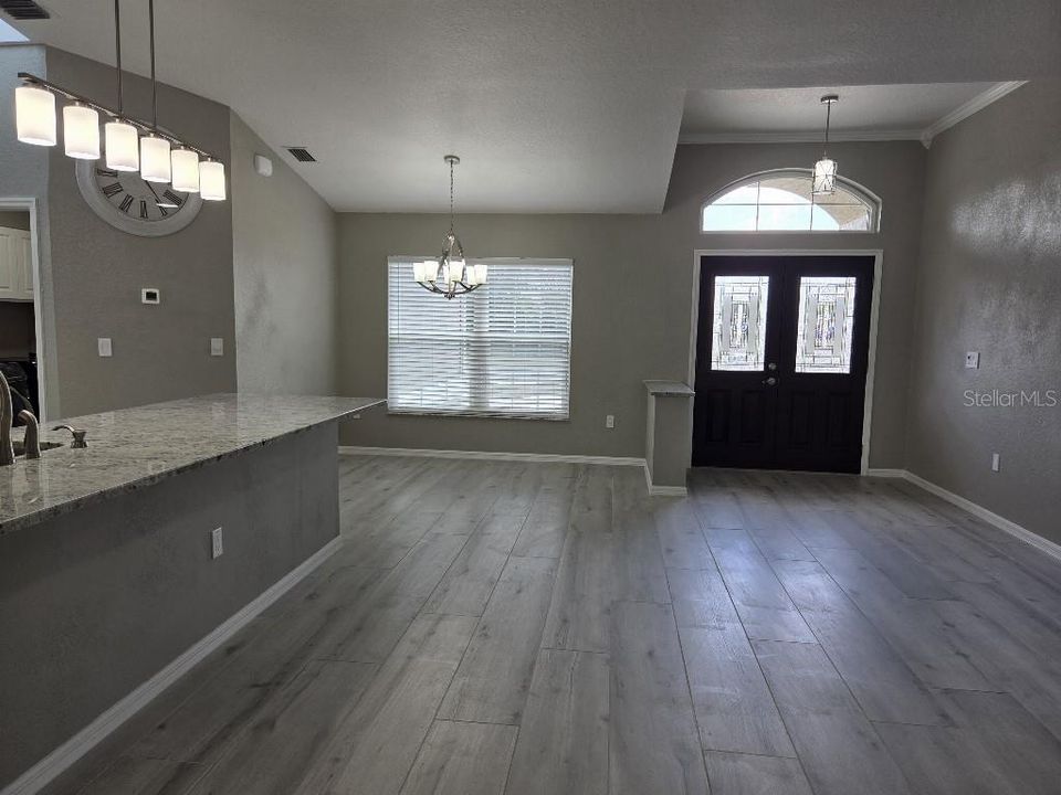 待售: $324,999 (3 贝兹, 2 浴室, 1438 平方英尺)