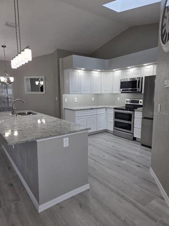 待售: $324,999 (3 贝兹, 2 浴室, 1438 平方英尺)