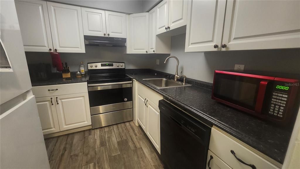 В аренду: $1,500 (1 спален, 1 ванн, 750 Квадратных фут)