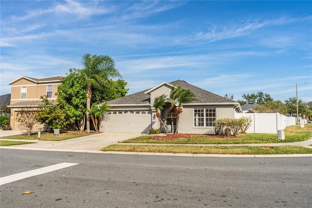 В аренду: $1,995 (3 спален, 2 ванн, 1510 Квадратных фут)