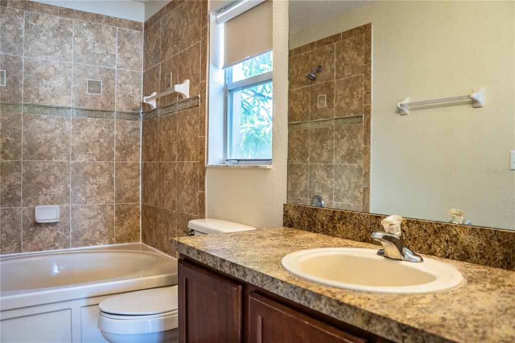 В аренду: $1,995 (3 спален, 2 ванн, 1510 Квадратных фут)