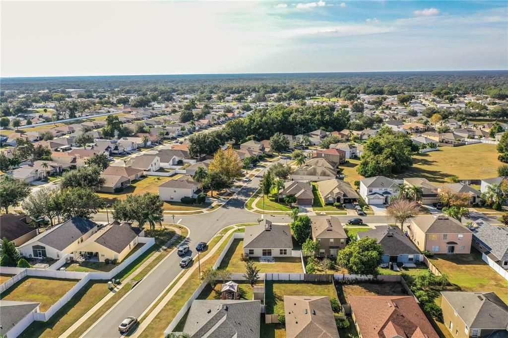 В аренду: $1,995 (3 спален, 2 ванн, 1510 Квадратных фут)