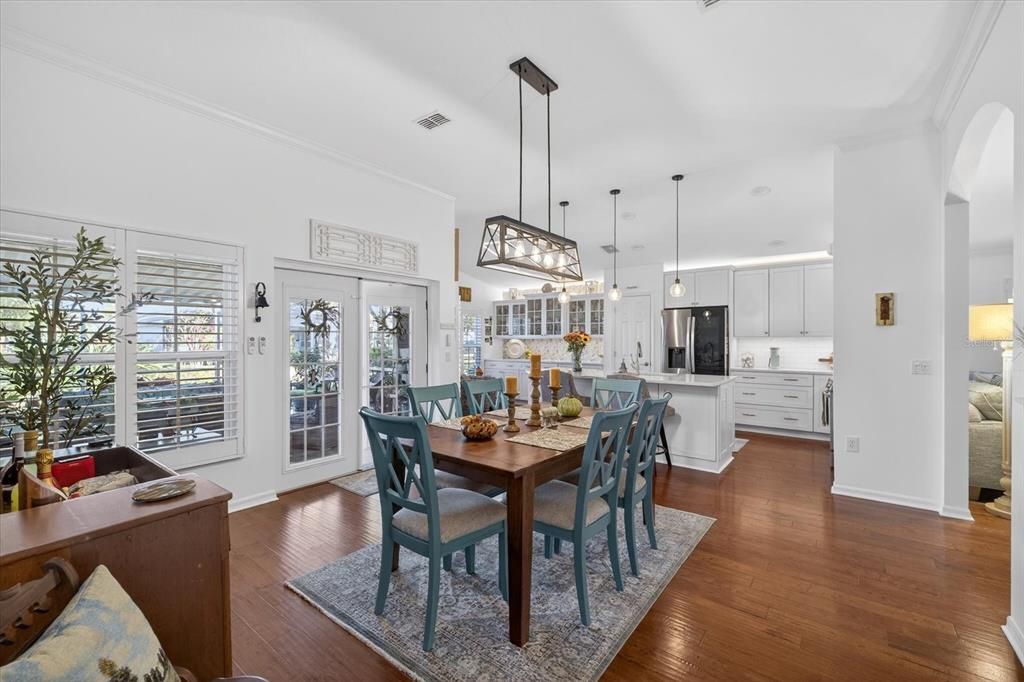 For Sale: $445,900 (3 beds, 2 baths, 1884 Square Feet)