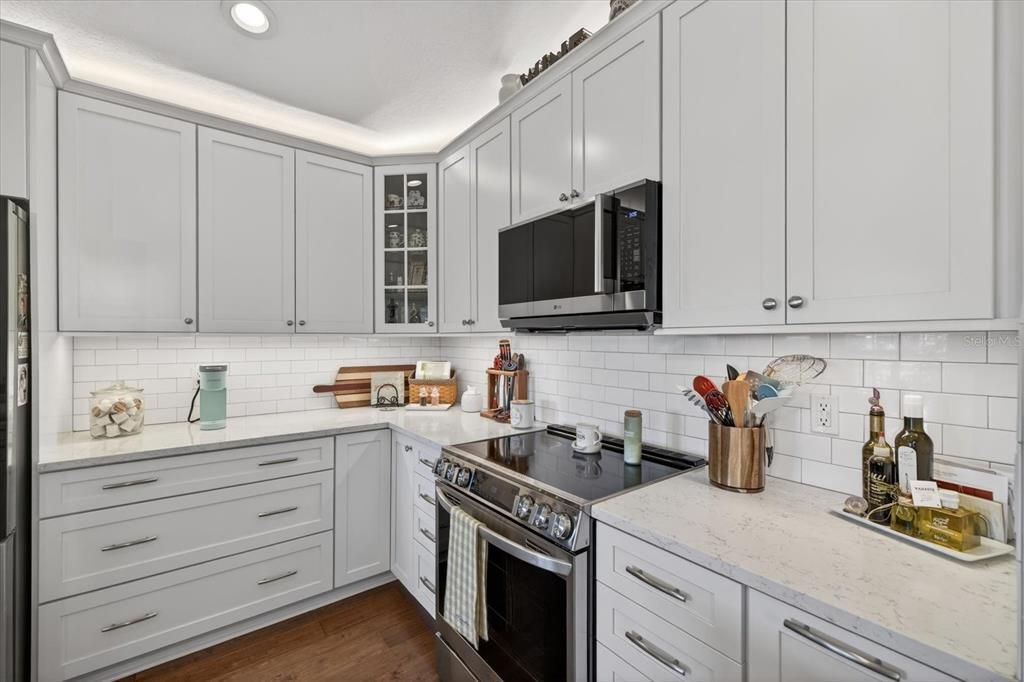 For Sale: $445,900 (3 beds, 2 baths, 1884 Square Feet)