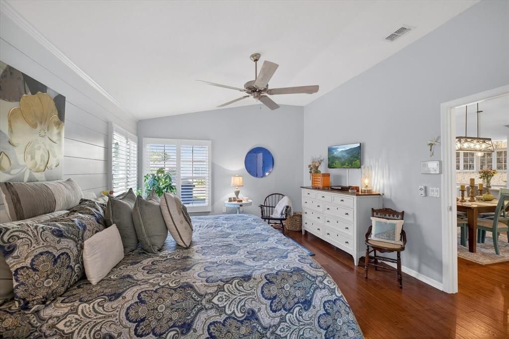 For Sale: $445,900 (3 beds, 2 baths, 1884 Square Feet)