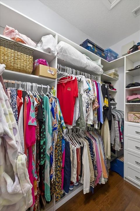 For Sale: $445,900 (3 beds, 2 baths, 1884 Square Feet)