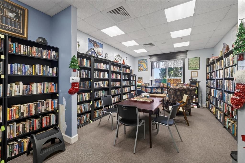 For Sale: $445,900 (3 beds, 2 baths, 1884 Square Feet)