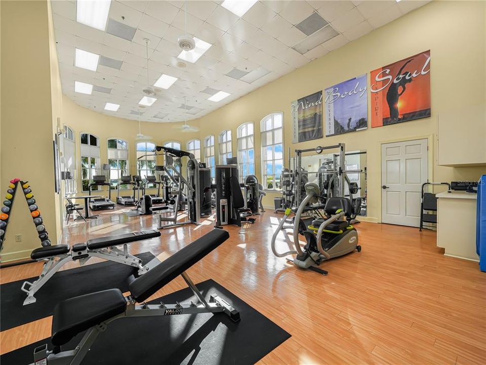 For Sale: $355,000 (2 beds, 2 baths, 1677 Square Feet)