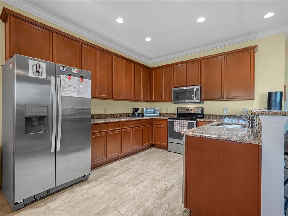 For Sale: $355,000 (2 beds, 2 baths, 1677 Square Feet)