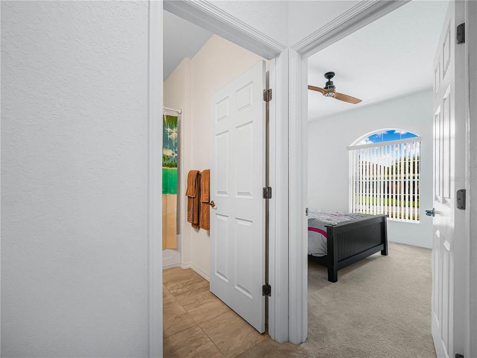 For Sale: $355,000 (2 beds, 2 baths, 1677 Square Feet)