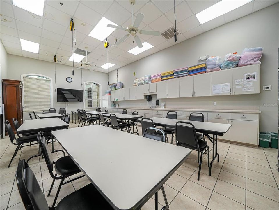 For Sale: $355,000 (2 beds, 2 baths, 1677 Square Feet)