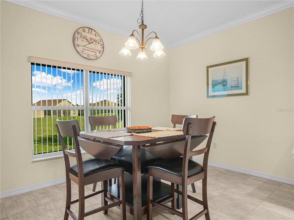 For Sale: $355,000 (2 beds, 2 baths, 1677 Square Feet)