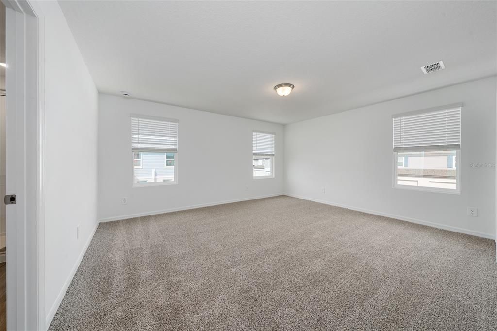 出租: $2,450 (3 贝兹, 2 浴室, 1808 平方英尺)