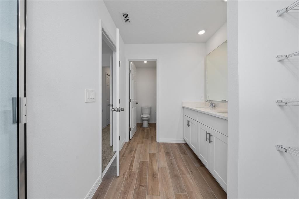 出租: $2,450 (3 贝兹, 2 浴室, 1808 平方英尺)